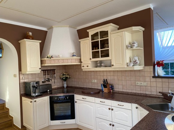 Prodej RD 6+1 v Doubravicích u Českých Budějovic (foto 10)